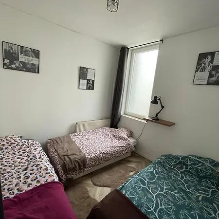 Au Rez De Chaussez 布尔堡