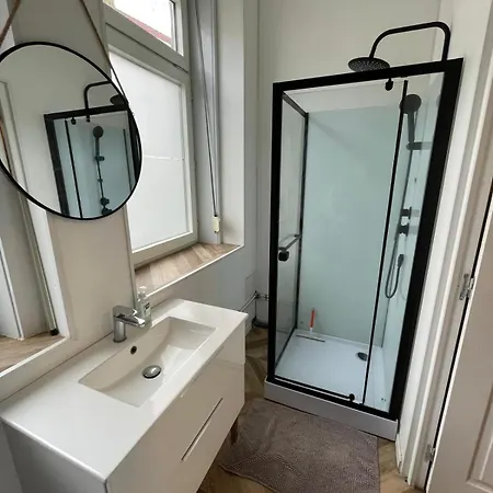 Apartment Au Rez De Chaussez *